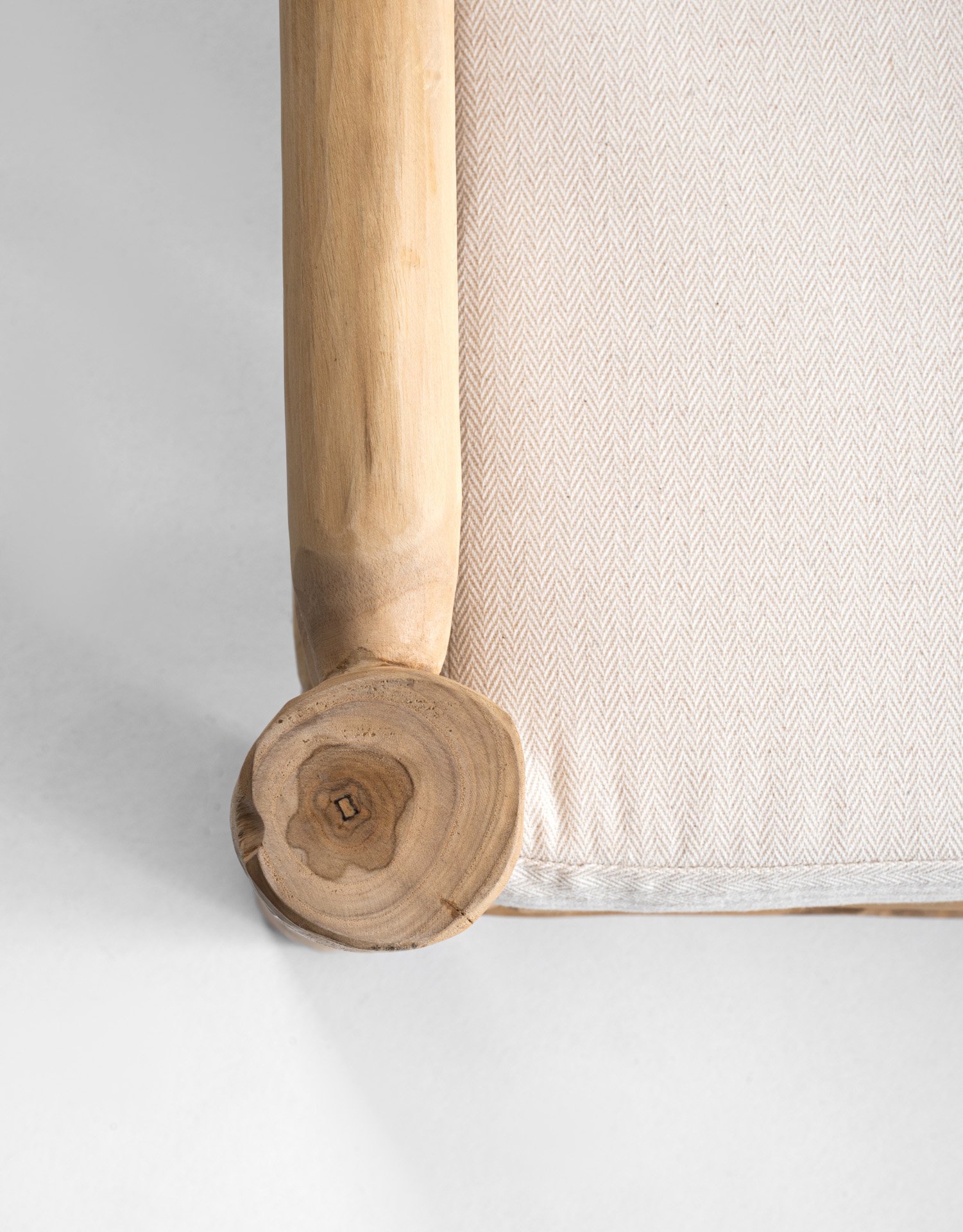 Nuriel teak brach set with cushion Thumbnail