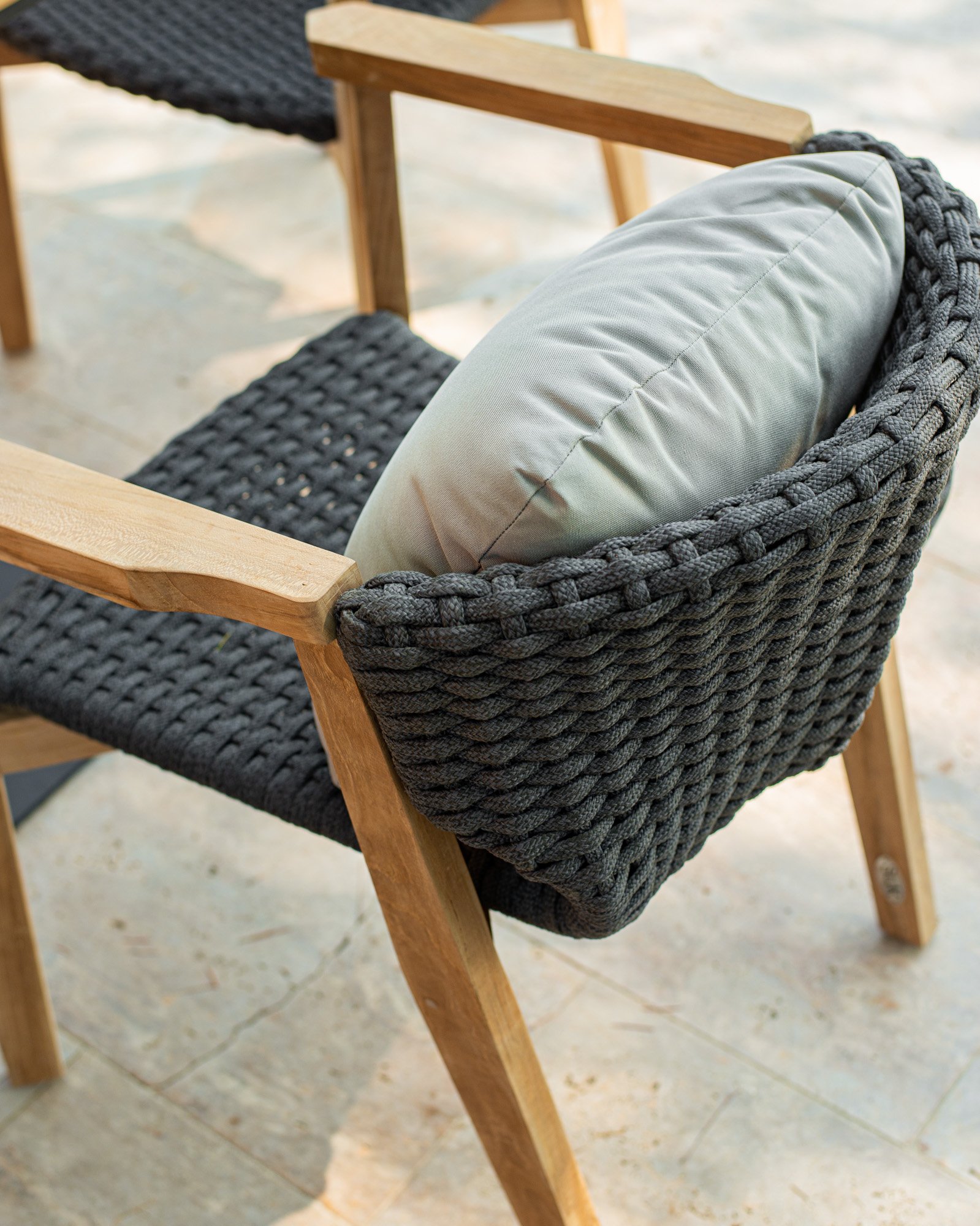 COAST TABLE & NEO ARM CHAIR Thumbnail